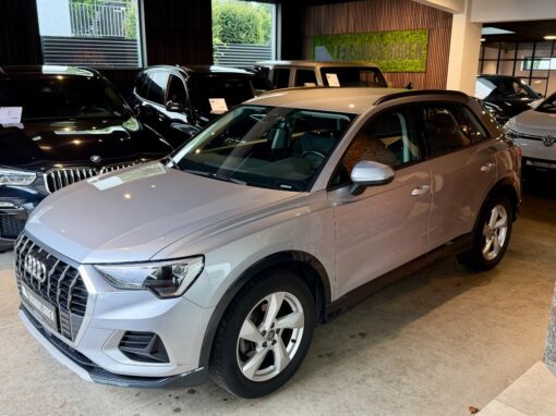 Audi-Q3-883103927