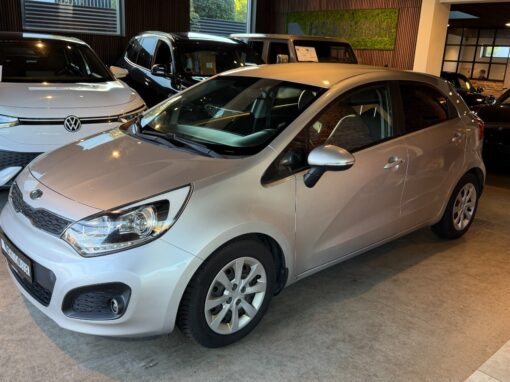 Kia-Rio-443445043